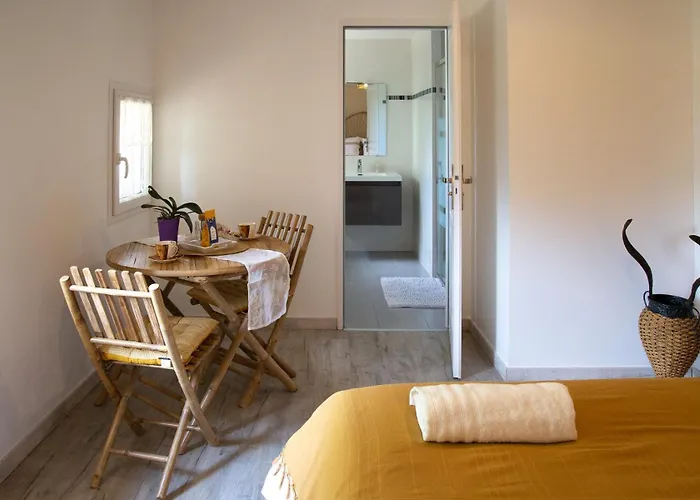 Bed and breakfast D'hote Dans Un Havre De Paix A La Ferme Saint-Maurice-la-Clouere